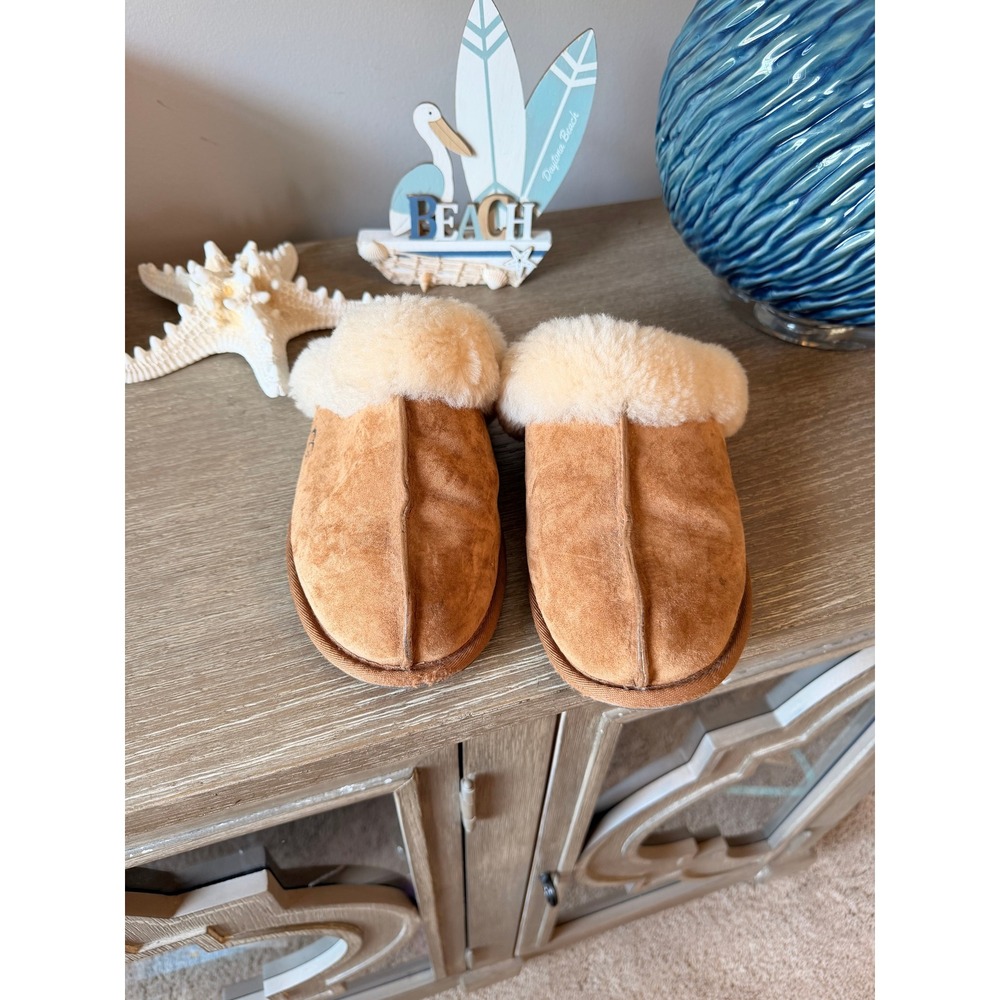 UGG Scuffette Suede Sheepskin Slippers Women Chestnut Size 10 - Picture 6 of 6
